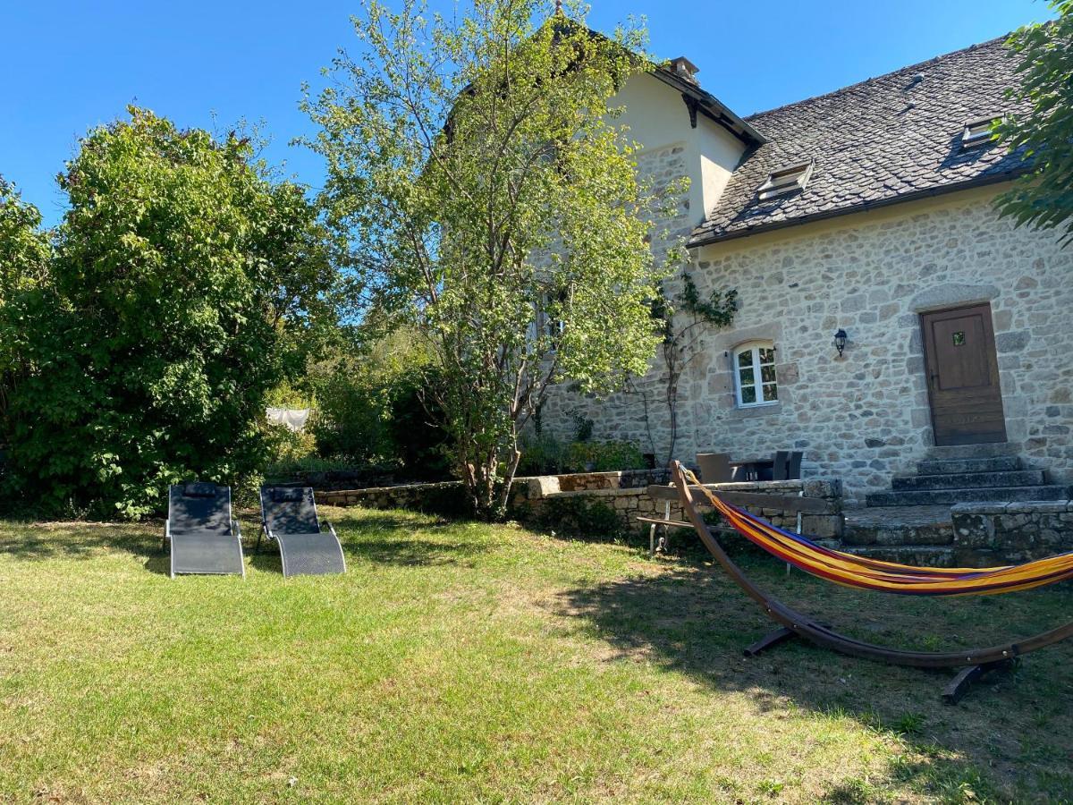 Le Clos St Georges Hotell Entraygues-sur-Truyère Exteriör bild